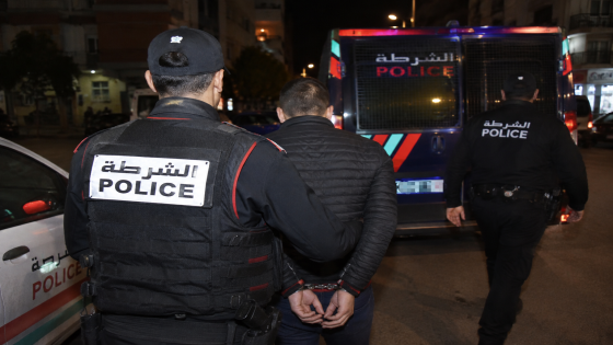 أمن فاس يوقف شخصين يشتبه تورطهما في وفاة شاب إثر سقوط غامض
