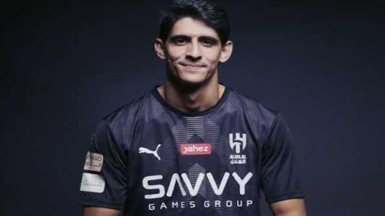 الهلال السعودي يتعاقده مع الحارس “ياسين بونو” 