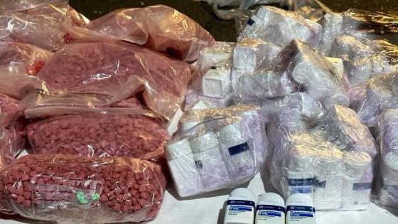 أمن ميناء طنجة المتوسط يجهض محاولة لتهريب أزيد من 173 ألف قرص مخدر