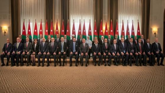 الحكومة الأردنية تؤدي اليمين الدستوري أمام الملك عبد الله الثاني