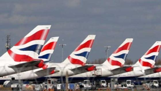 بريطانيا.. تساقطات ثلجية تشل حركة الطيران