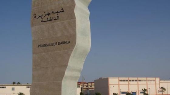 صحفيون إسبان يستكشوف المعالم السياحية التي تزخر بها مدينة الداخلة
