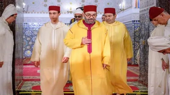 أمير المؤمنين جلالة الملك محمد السادس يترأس حفلا دينيا إحياء لليلة القدر