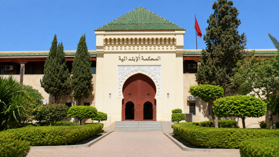 مراكش.. السجن سنة ونصف لمتهم إنتحل صفة ممرض وتسبب في تدهور صحة سيدة