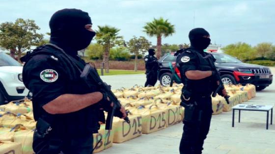 توقيف 12 شخصا بأكادير للاشتباه في ارتباطهم بشبكة إجرامية تنشط في التهريب الدولي للمخدرات