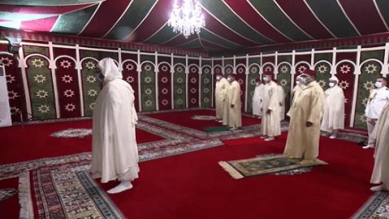 جلالة الملك يؤدي صلاة عيد الأضحى بالإقامة الملكية بالمضيق