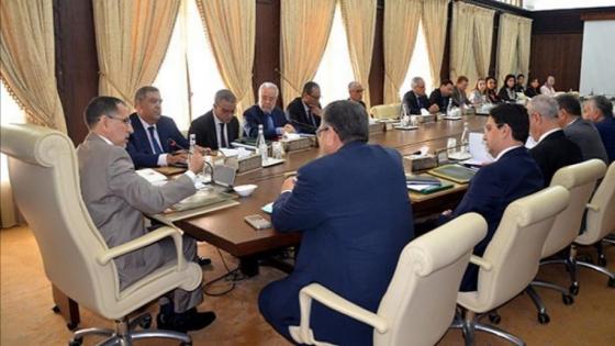 جلالة الملك يعطي تعليماته بإستمرار الوزراء في القيام بمهامهم إلى آخر الولاية الحكومية
