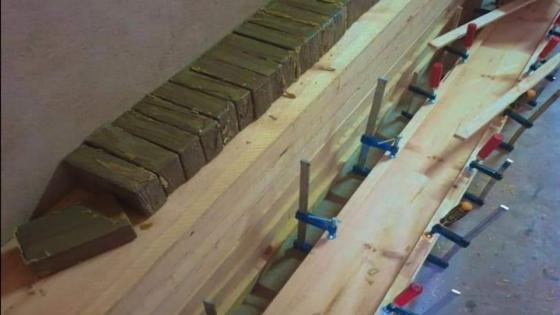 أمن طنجة يحجز حوالي طنين و100 كيلوغرام من مخدر الشيرا