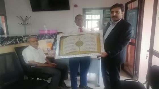 موظفو الجماعات بدائرة إمنتانوت وأطر القباضة بالإقليم يكرمون القابض السابق