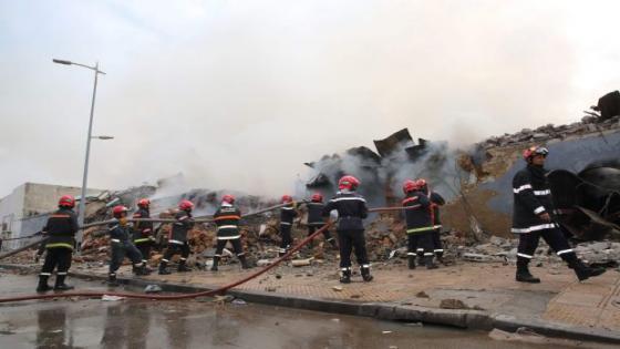 مصرع إطفائي بحريق مستودع الخشب بسلا