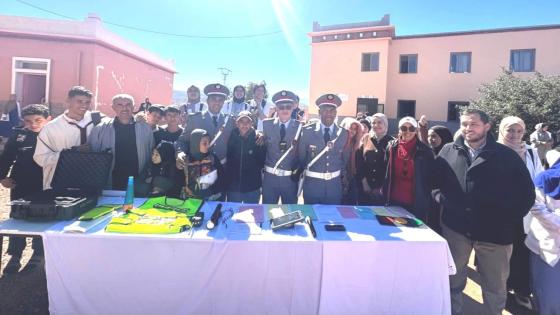 شيشاوة: الدرك بمركز تمزكدوين ينظمون نشاطا حول قانون السير بثانوية تمزكدوين