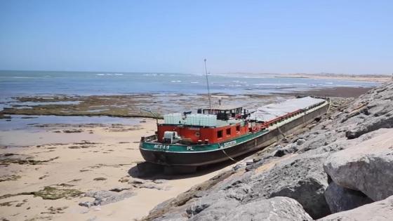 سرقة محتويات باخرة جانحة بشاطئ عين السبع تجر 13 متورطا للتوقيف بالدار البيضاء