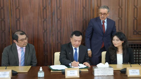 توقيع إتفاقية إستثمارية بين المغرب والمجموعة الصينية “صنرايز” الرائدة في قطاع النسيج