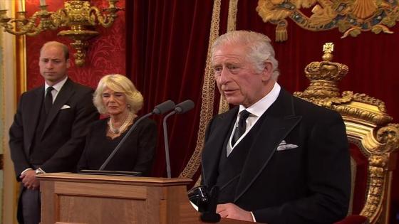 مظاهرات قانون التقاعد تأجيل زيارة الملك “تشارلز الثالث” لفرنسا