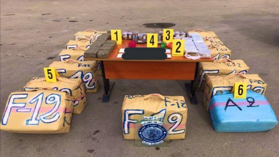 الناظور… توقيف متورط في حيازة 455 كيلوغرام من مخدر الشيرا