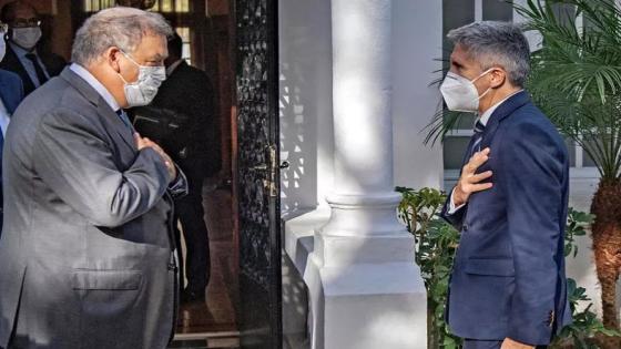 وزير الداخلية يجري مباحثات مع نظيره الإسباني