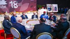 جلالة الملك يقيم مأدبة عشاء بمكناس على شرف المشاركين في الملتقى الدولي للفلاحة