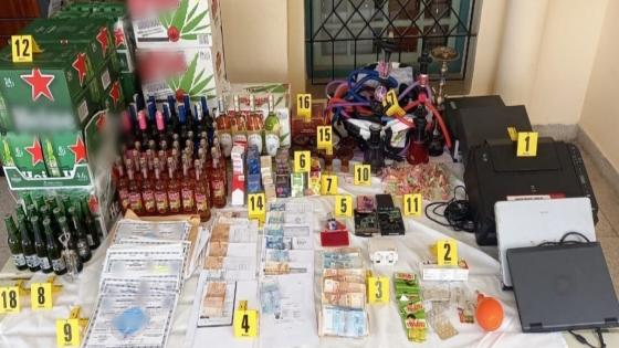 فاس…توقيف 12 شخصا يشتبه ارتباطهم بشبكة تنشط في التزوير والهجرة غير المشروعة